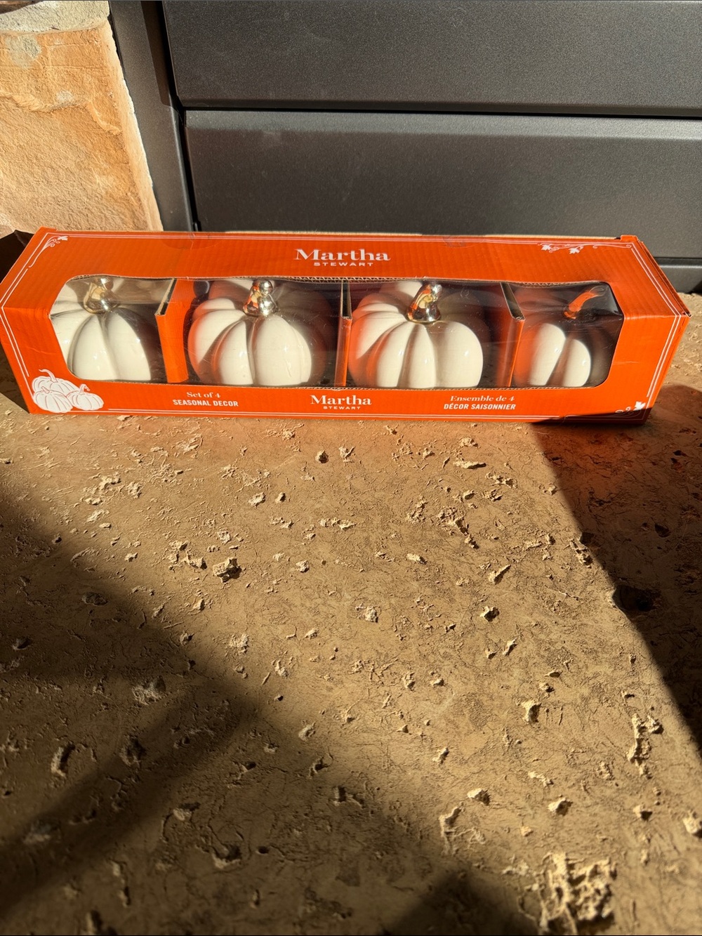 NIB Martha Stewart Cream Ceramic Pumpkin Quartet with Gold Stems